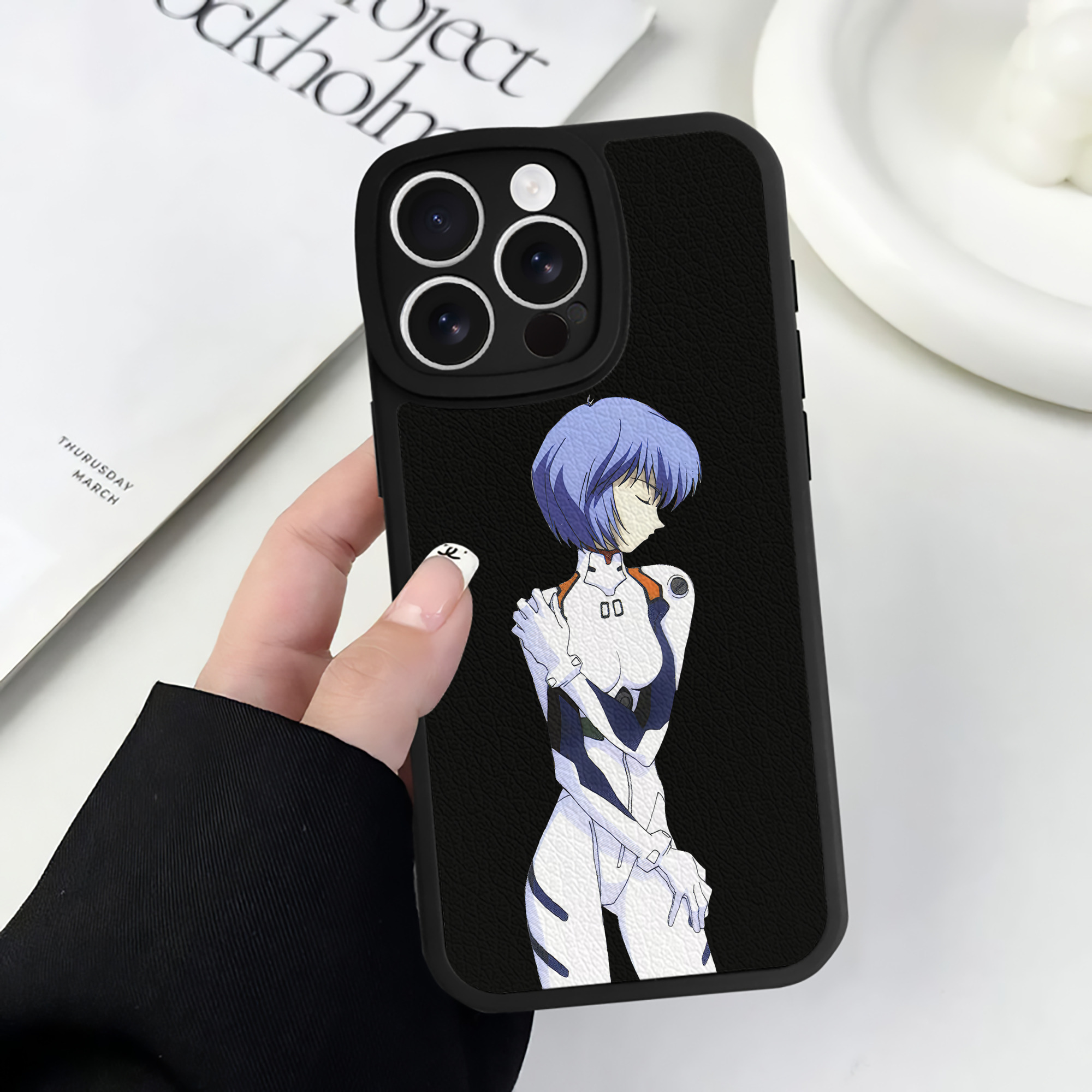 （画像用） EVA 新世紀エヴァンゲリオン 【iPhone 16シリーズ対応】シリコンスマホケース（レザー調） 材質：シリコン